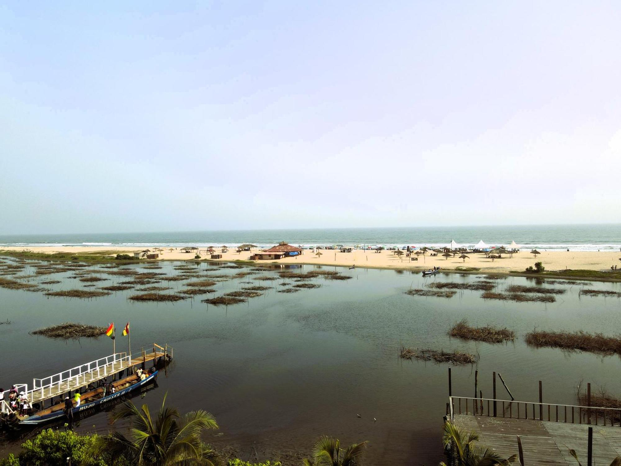 Bojo Beach Resort Botianaw Ngoại thất bức ảnh